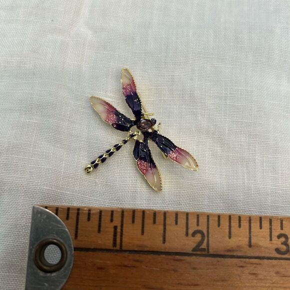 Elegant Dragonfly Brooch with Purple and Pink Accents - Picture 3 of 3